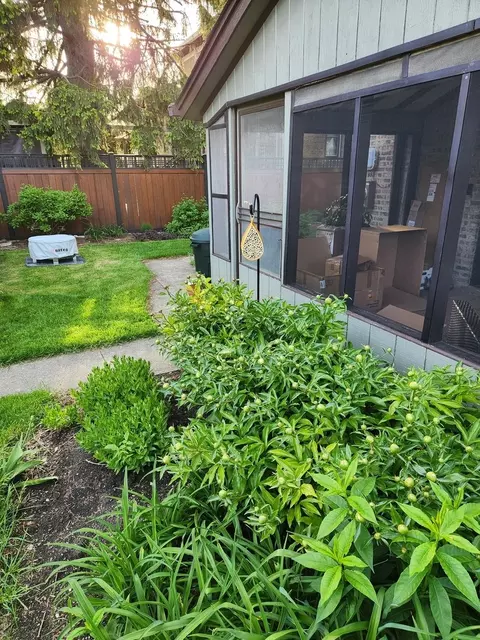 Exterior - 9031 Fairview Ave, Brookfield, IL 60513 photo 7 of 10