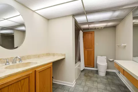 Bath - 9031 Fairview Ave, Brookfield, IL 60513 photo 3 of 3