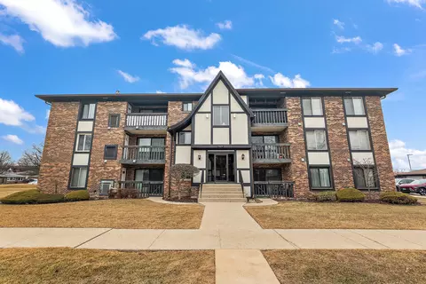 13651 Lamon Ave #B12, Crestwood, IL 60418