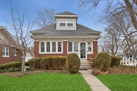 628 E Main St, Morris, IL 60450