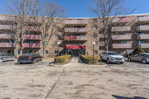 Undisclosed, Schaumburg, IL 60193