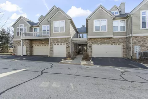 360 Promontory Ln #D, Wauconda, IL 60084