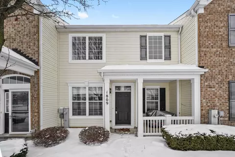 1809 Havens Dr, Woodstock, IL 60098