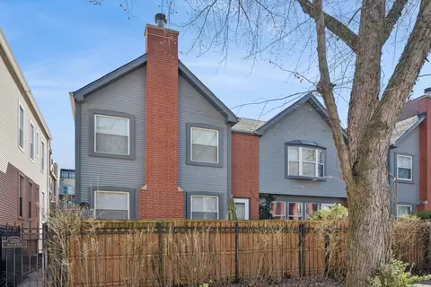 3239 N Kenmore Ave #5, Chicago, IL 60657