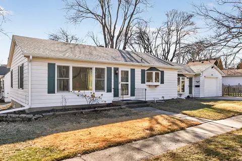 Exterior - 720 E Harrison Ave, Wheaton, IL 60187 photo 2 of 6