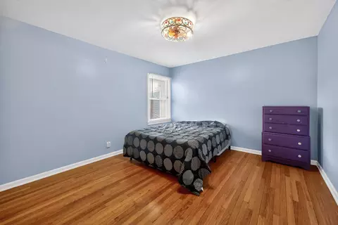 Bedroom - 720 E Harrison Ave, Wheaton, IL 60187 photo 2 of 3