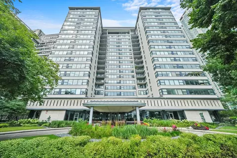 3430 N Lake Shore Dr #12J, Chicago, IL 60657