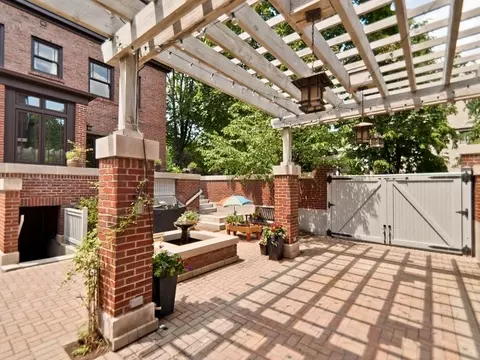 Exterior - 1201 E 56th St, Chicago, IL 60637 photo 8 of 8