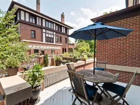 Exterior - 1201 E 56th St, Chicago, IL 60637 photo 6 of 8