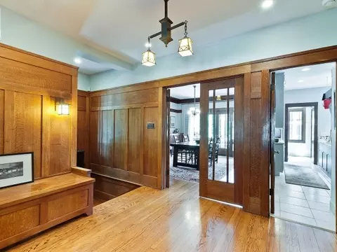 Entry Way - 1201 E 56th St, Chicago, IL 60637 photo 1 of 3