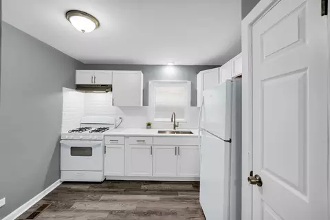 Kitchen - 911 E 76th St, Chicago, IL 60619 photo 1 of 2