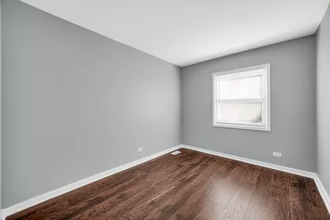Bedroom - 911 E 76th St, Chicago, IL 60619 photo 3 of 3