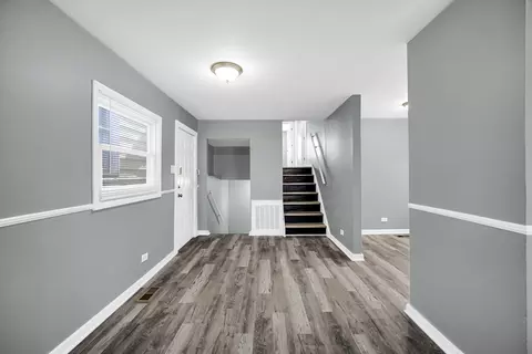 Entry Way - 911 E 76th St, Chicago, IL 60619 photo 1 of 2