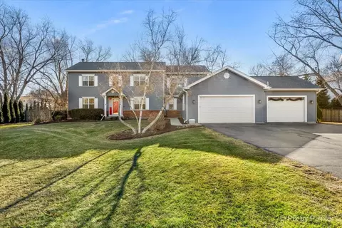 6 N530 Crestwood Dr, Saint Charles, IL 60175