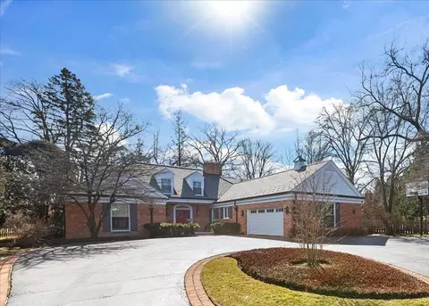 1115 Golfview Ln, Glenview, IL 60025