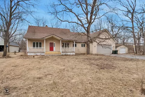 910 Oldfield Rd, Downers Grove, IL 60516
