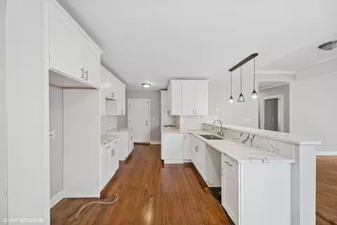 Kitchen - 4759 S Forrestville Ave #1W, Chicago, IL 60615 photo 1 of 1
