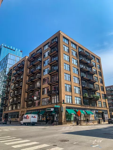 625 W Jackson Blvd #307, Chicago, IL 60661