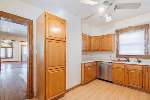 Entry Way - 321 E 2nd St, El Paso, IL 61738 photo 1 of 1