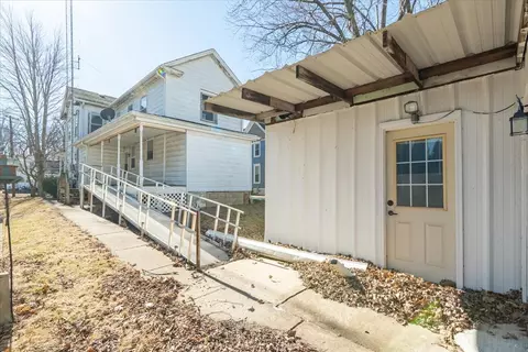 Exterior - 321 E 2nd St, El Paso, IL 61738 photo 9 of 11