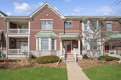 2464 Violet St, Glenview, IL 60026