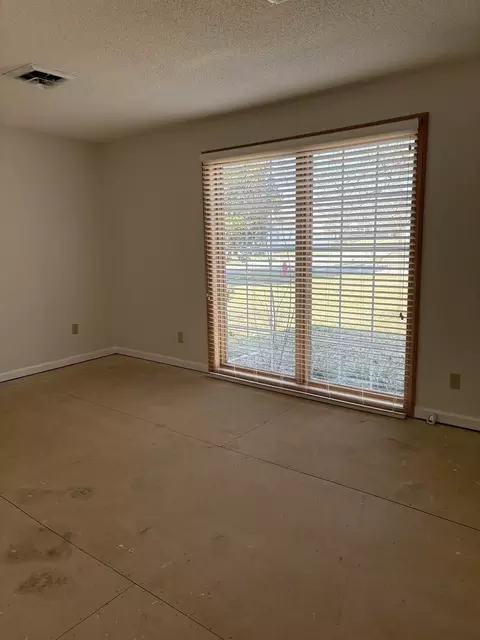 Bedroom - 707 E Boulevard St, Marion, IL 62959 photo 3 of 4
