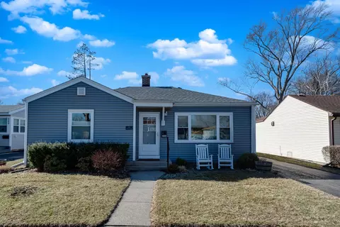 306 N Schubert St, Palatine, IL 60067