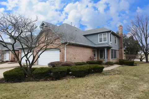 230 Benton Ln, Bloomingdale, IL 60108