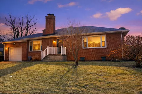 Exterior - 601 Arch St, Ottawa, IL 61350 photo 6 of 6
