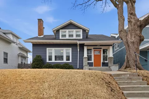 2615 Leclaire St, Davenport, IA 52803