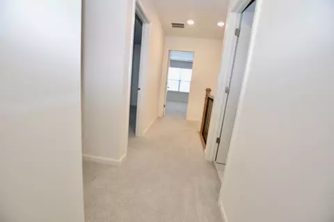 Entry Way - 1029 Draper Rd, Mchenry, IL 60050 photo 3 of 3