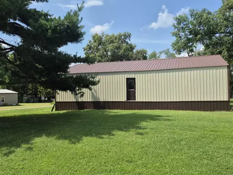 000 Briddick St, Eldorado, IL 62930