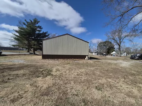 000 Briddick St, Eldorado, IL 62930 photo 2