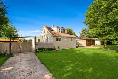 836 Williams St, Calumet City, IL 60409
