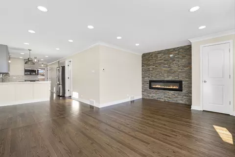 Living - 9240 S Normal Ave, Chicago, IL 60620 photo 3 of 5