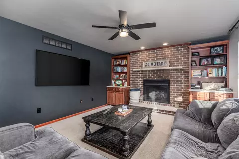 1239 Tower Dr, Ottawa, IL 61350 photo 8
