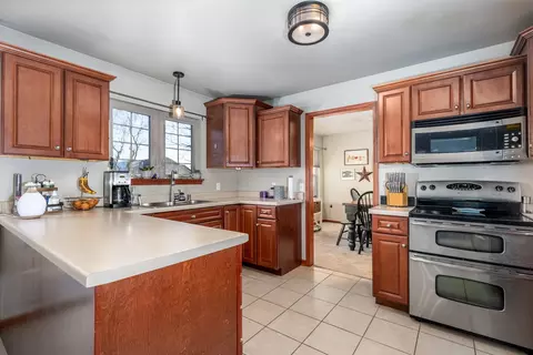 1239 Tower Dr, Ottawa, IL 61350 photo 3