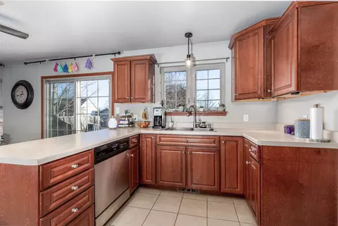 1239 Tower Dr, Ottawa, IL 61350 photo 4