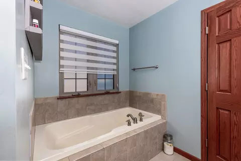 1239 Tower Dr, Ottawa, IL 61350 photo 14