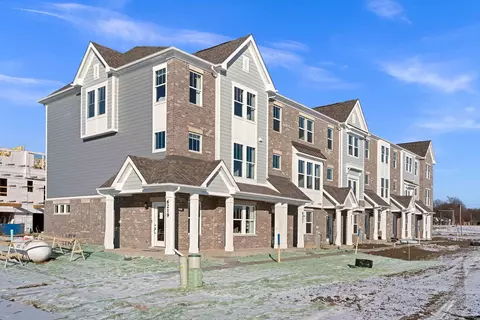 6219 Sandbelt Dr #38001, Woodridge, IL 60517