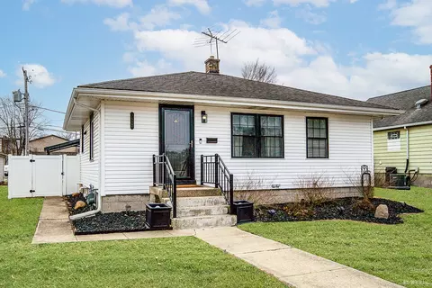3527 Lake St, Lansing, IL 60438