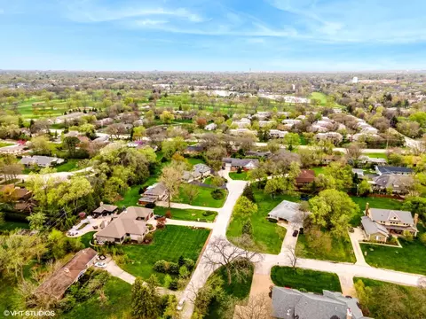 6420 Thurlow St, Willowbrook, IL 60527 photo 21