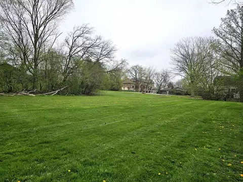 6420 Thurlow St, Willowbrook, IL 60527 photo 8