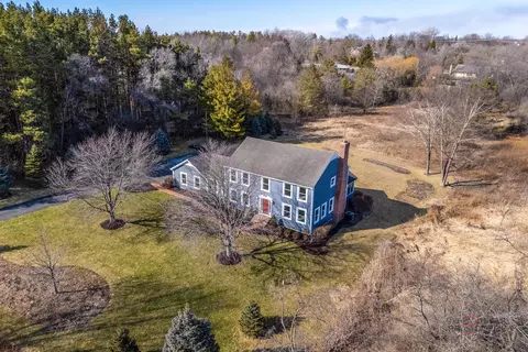 6785 W Creekside Dr, Long Grove, IL 60047