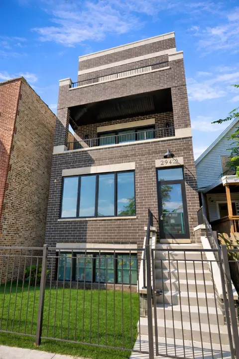 2942 N Elston Ave #2, Chicago, IL 60618