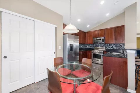 Dining - 240 Devoe Dr, Oswego, IL 60543 photo 3 of 4