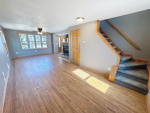 Living - 848 20th Ave, Moline, IL 61265 photo 4 of 6