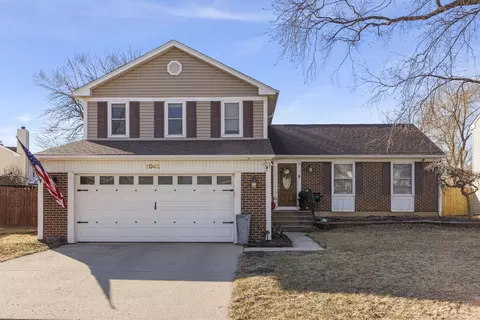 1042 Churchill Dr, Bolingbrook, IL 60440