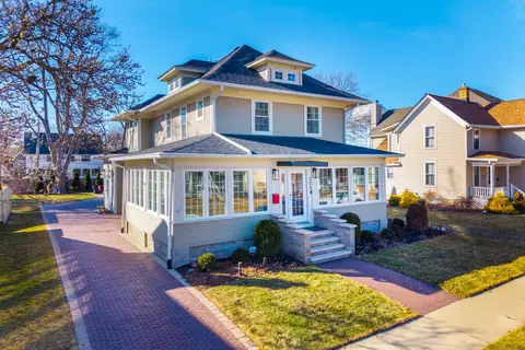325 N Wright St, Naperville, IL 60540 photo 47