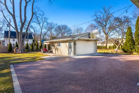 325 N Wright St, Naperville, IL 60540 photo 37